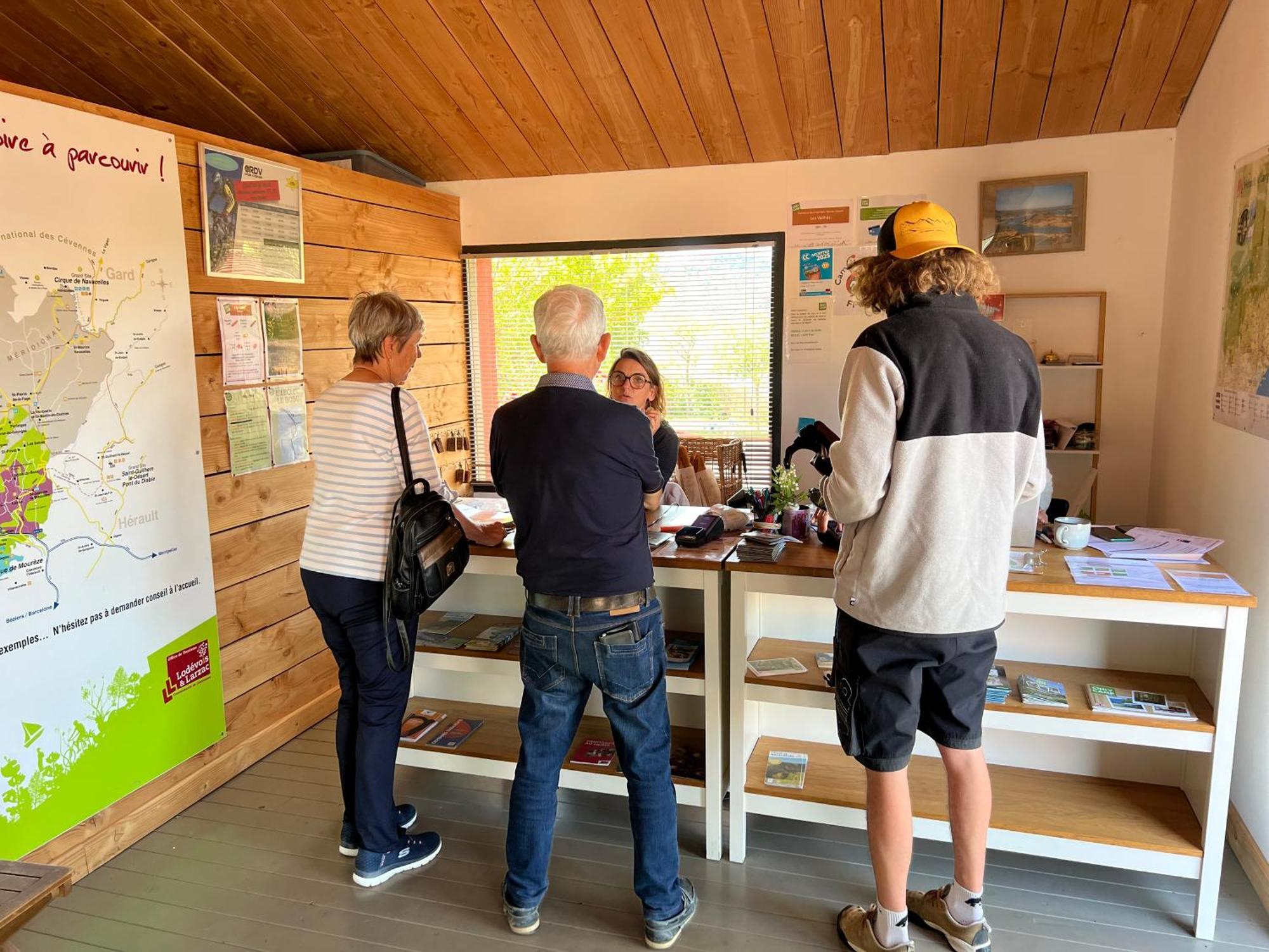 Camping Onlycamp Les Vailhes Lodève Extérieur photo