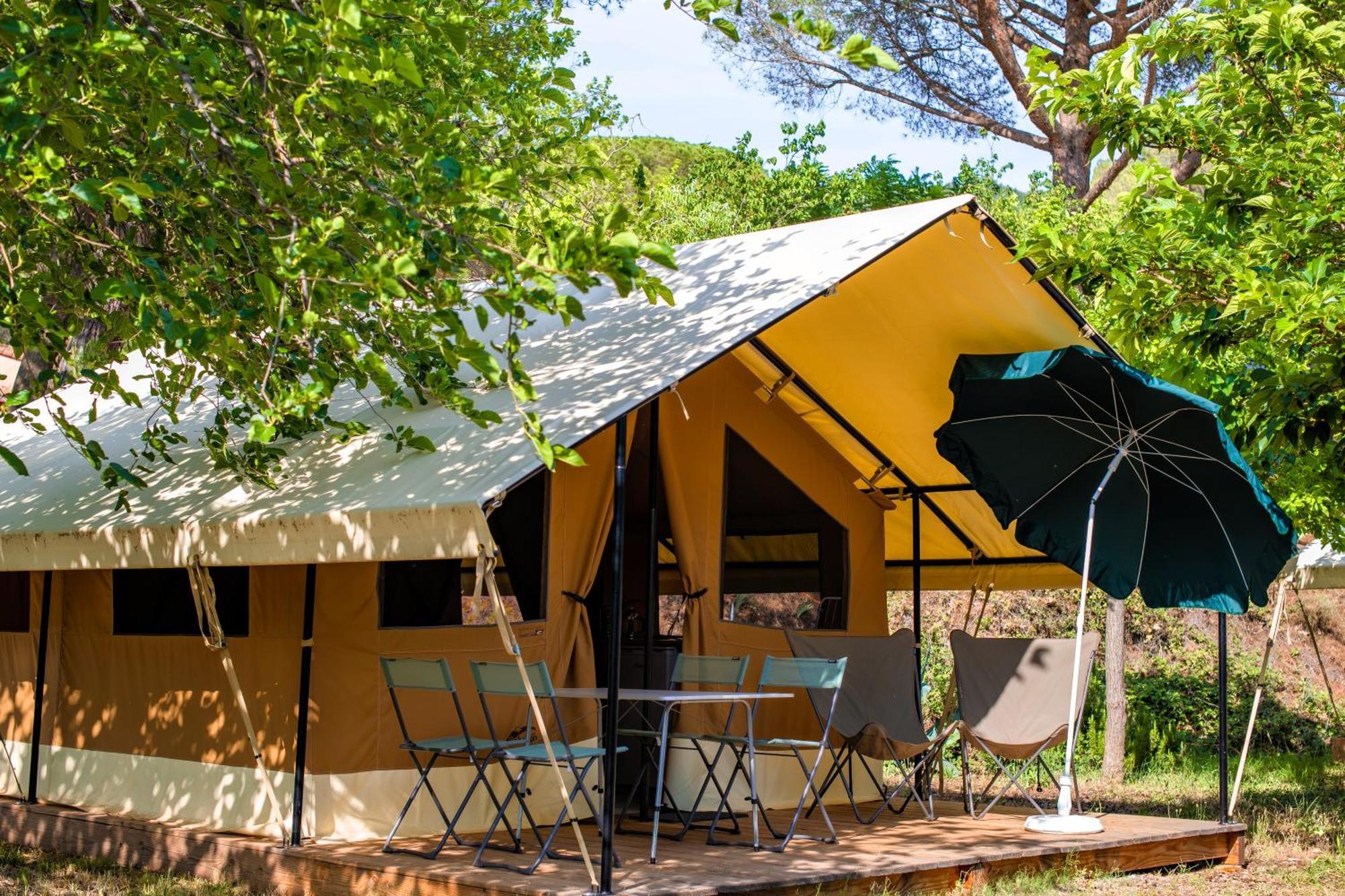 Camping Onlycamp Les Vailhes Lodève Chambre photo